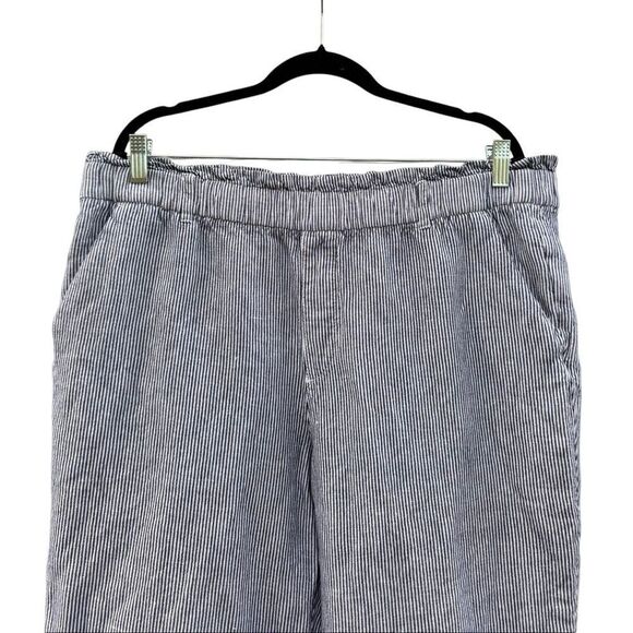 Old Navy Women's Cropped Linen Pants in White & Blue Stripes Size 16 Tall - Picture 3 of 5